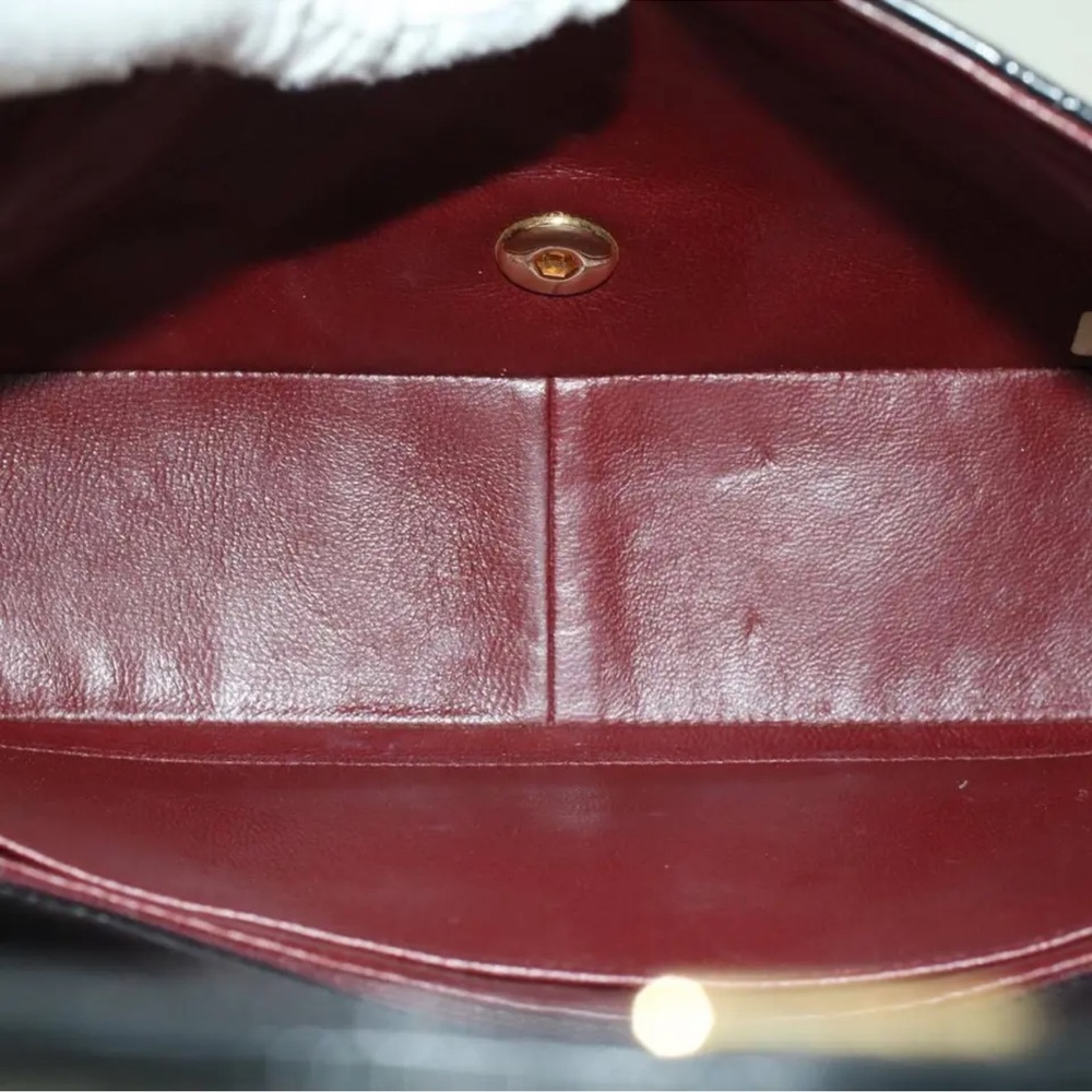 CHANEL DIANA Single Flap Quilted Patent Leather Bag - Picture 12 of 15